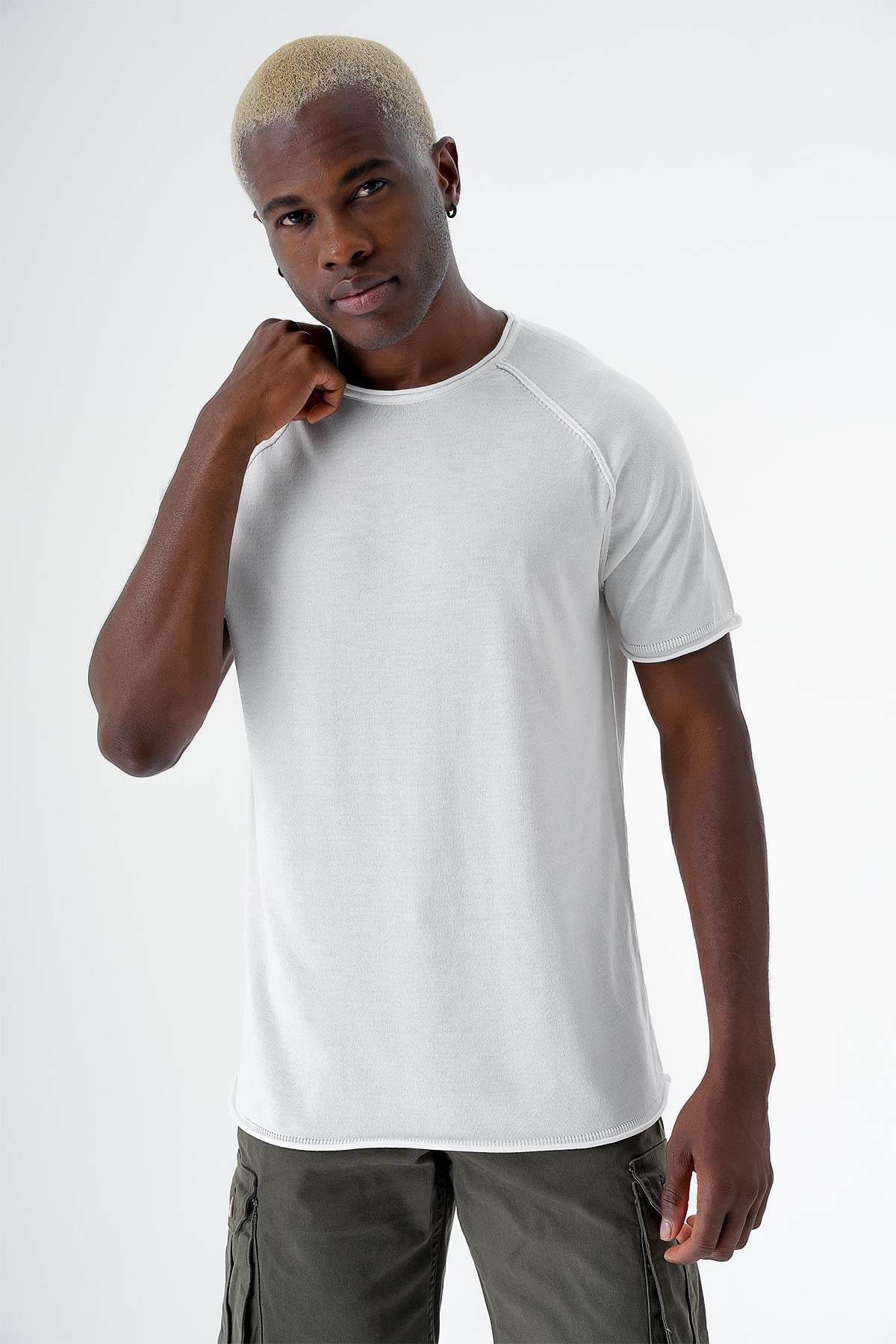 Chuba Erkek Bisiklet Yaka Spor Kesim Kısa Kollu İnce Triko T-Shirt Beyaz 24S268