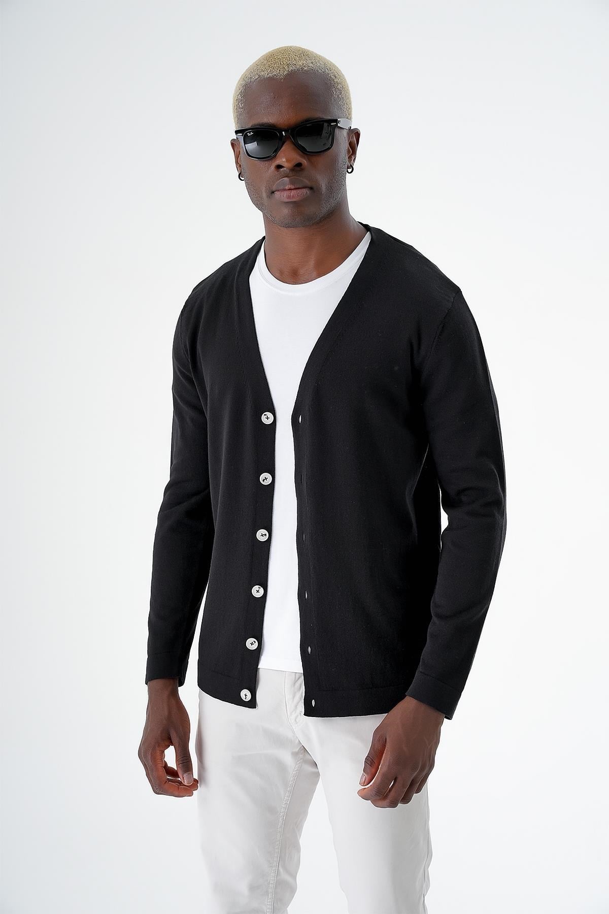 Chuba Erkek Pamuklu Düğmeli Standart Fit Casual Triko Hırka Siyah 24S277