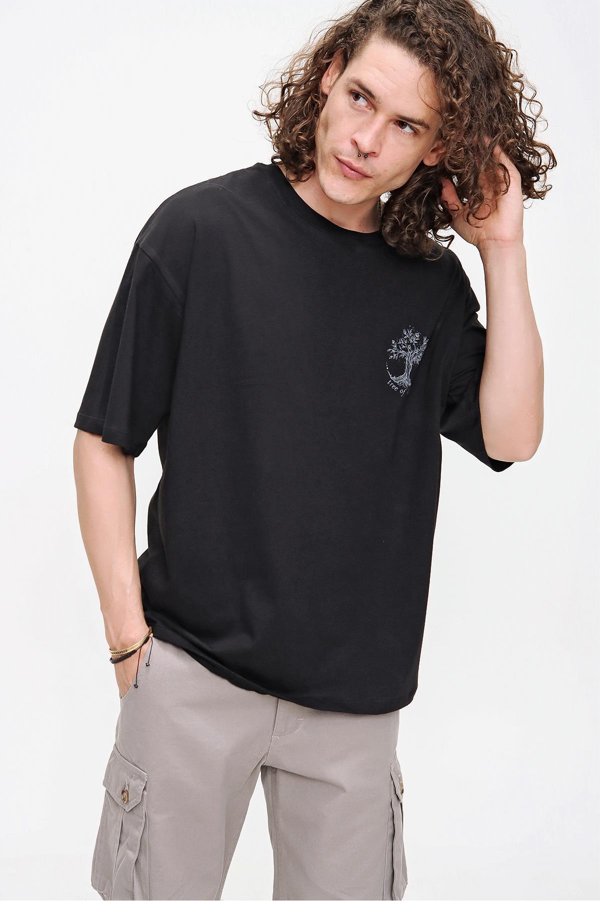 Chuba Erkek Siyah Bisiklet Yaka Tree Of Life Baskılı Oversize T-Shirt 21S107