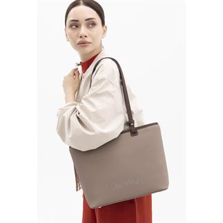 Benetton Bnt 1422 женская сумка на рукав из норки