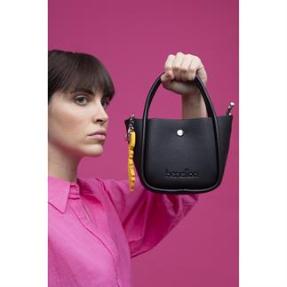 Женская сумочка Benetton Bnt 1511 черного цвета