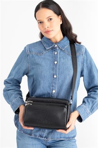 Benetton Bnt 1692 Kadın Kol Çantası Siyah