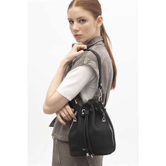 Benetton Bnt 1815 Kadın Kol Çantası Siyah