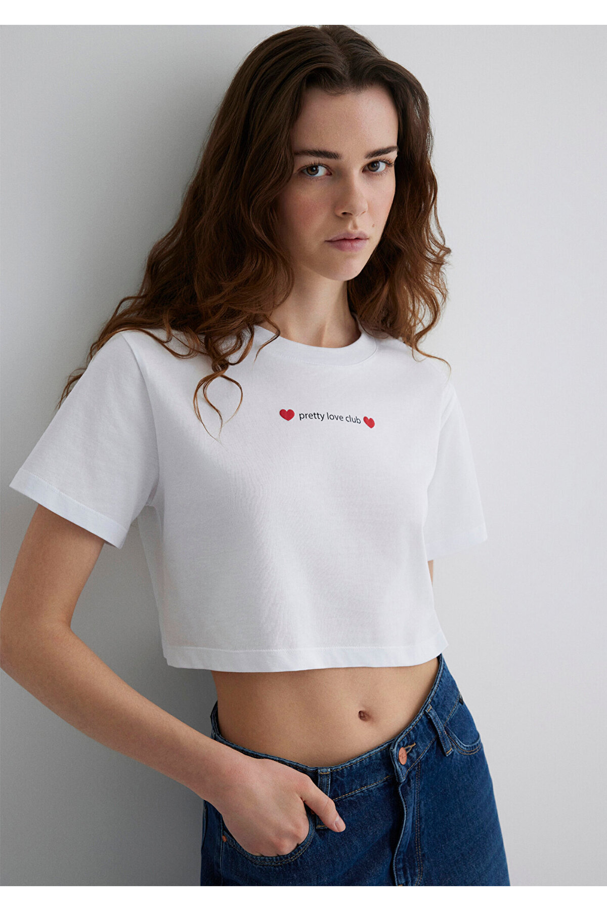 Baskılı Beyaz Crop Tişört Regular Fit / Normal Kesim 1613208-620