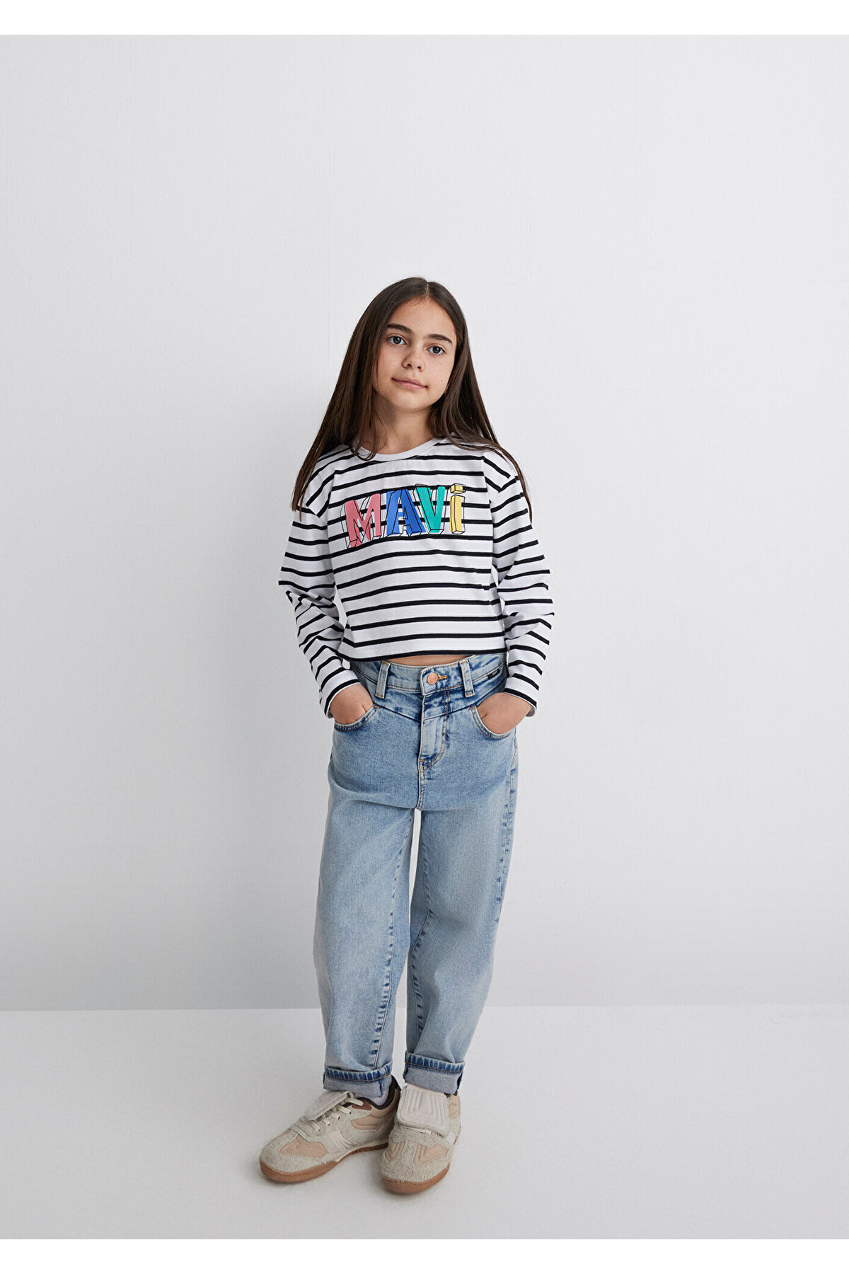 Baskılı Crop Siyah Tişört Loose Fit / Bol Rahat Kesim 7610270-82374