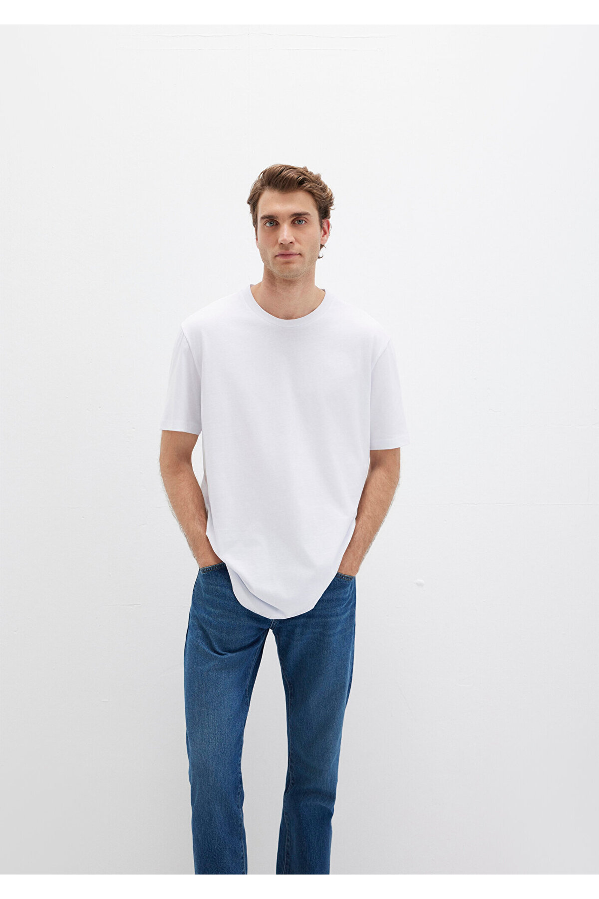 Bisiklet Yaka Beyaz Basic Tişört Slim Long Fit / Slim Uzun Kesim 067082-620