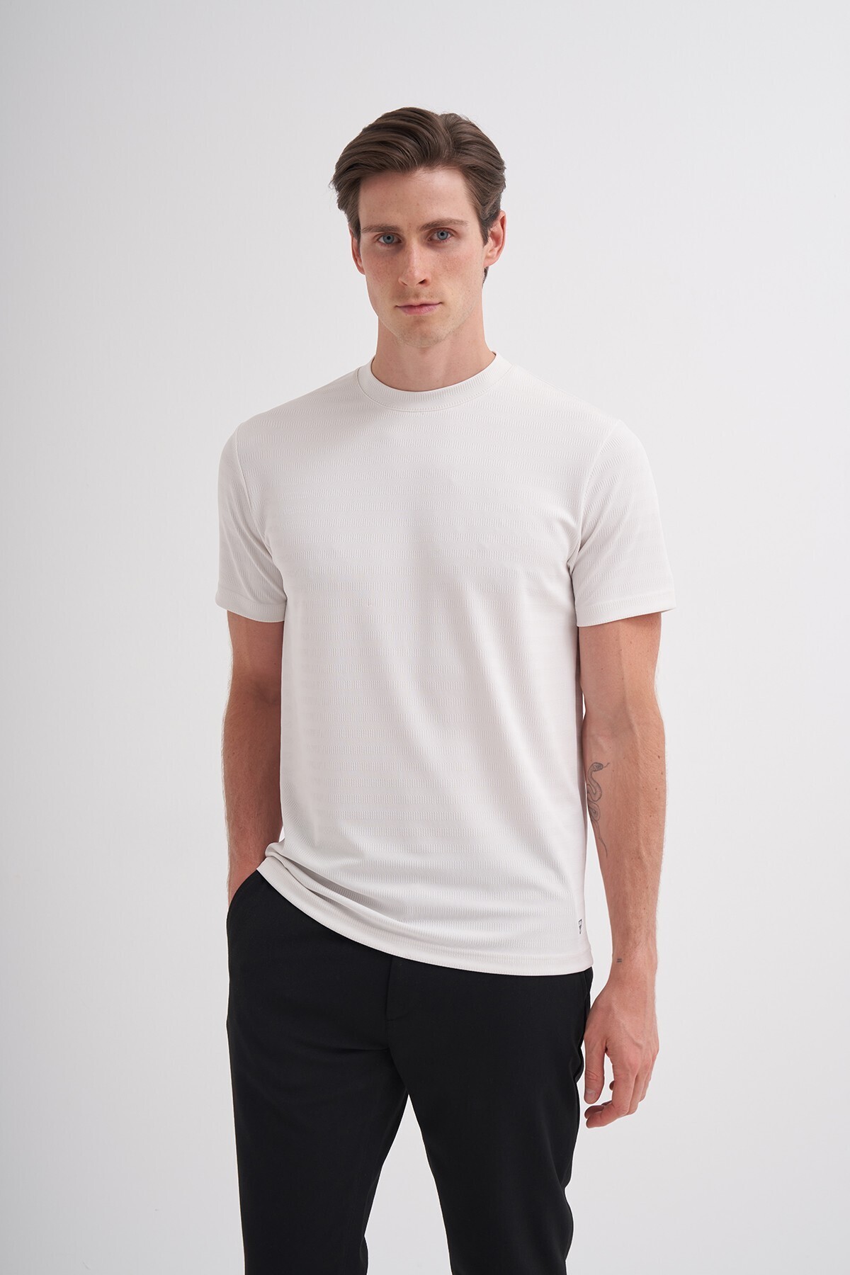 Bisiklet Yaka Erkek Beyaz T-shirt 40470