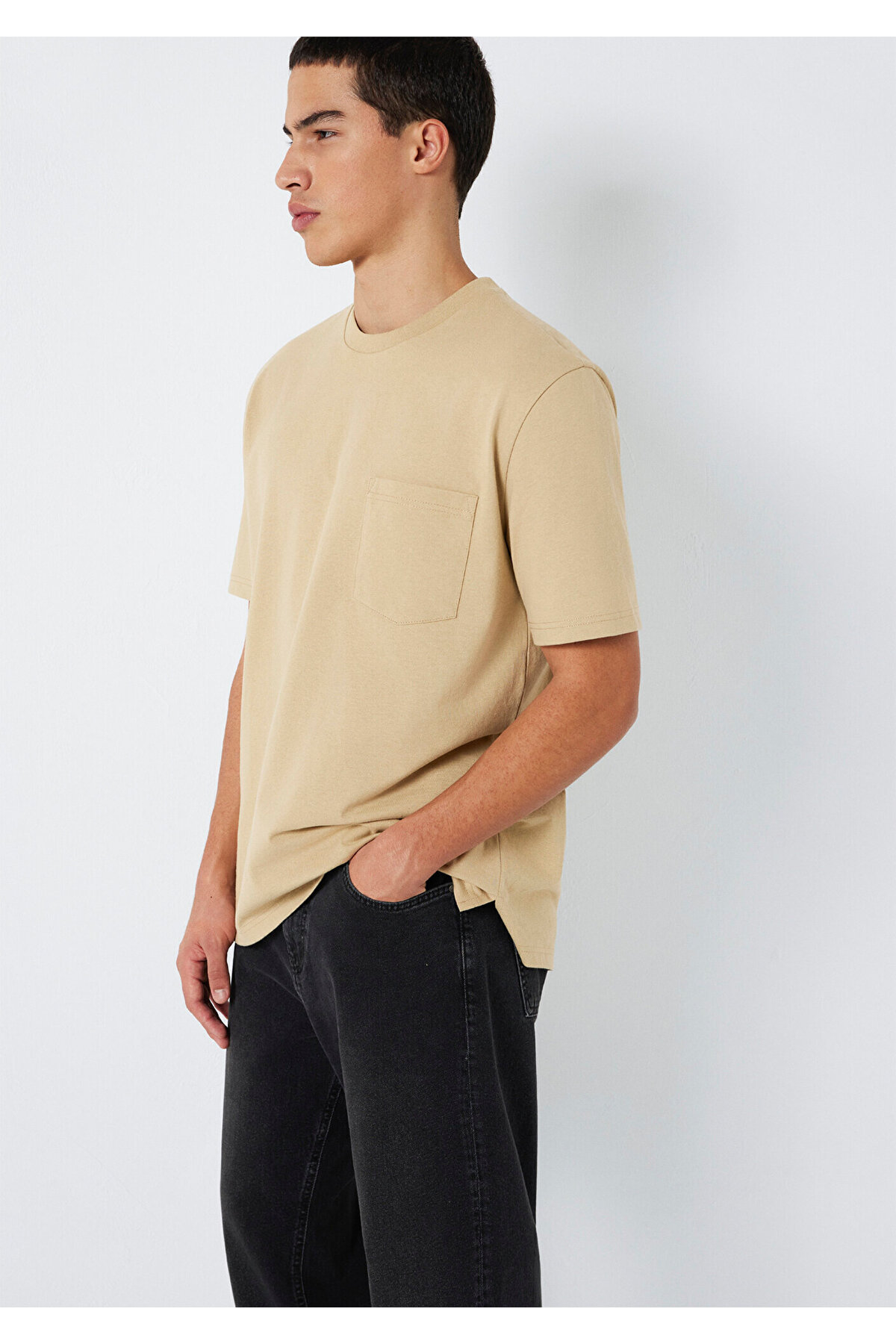 Cep Detaylı Bej Basic Tişört Loose Fit / Bol Rahat Kesim 066248-70204