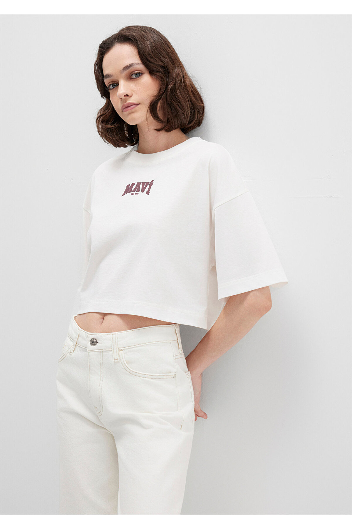 Logo Baskılı Ekru Crop Tişört Crop / Kısa Kesim 1613411-70057