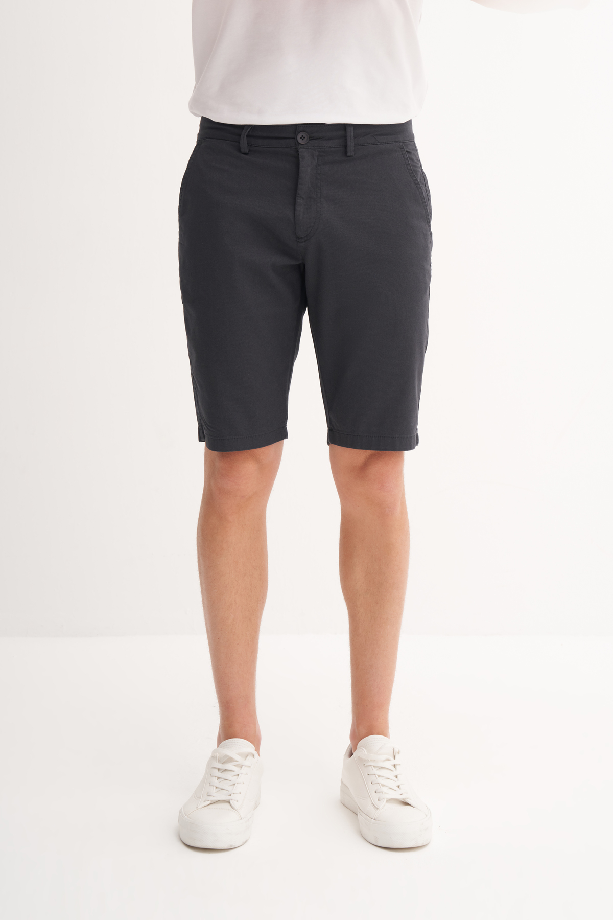 Slim Fit Bermuda Kısa Dar Paça Şort