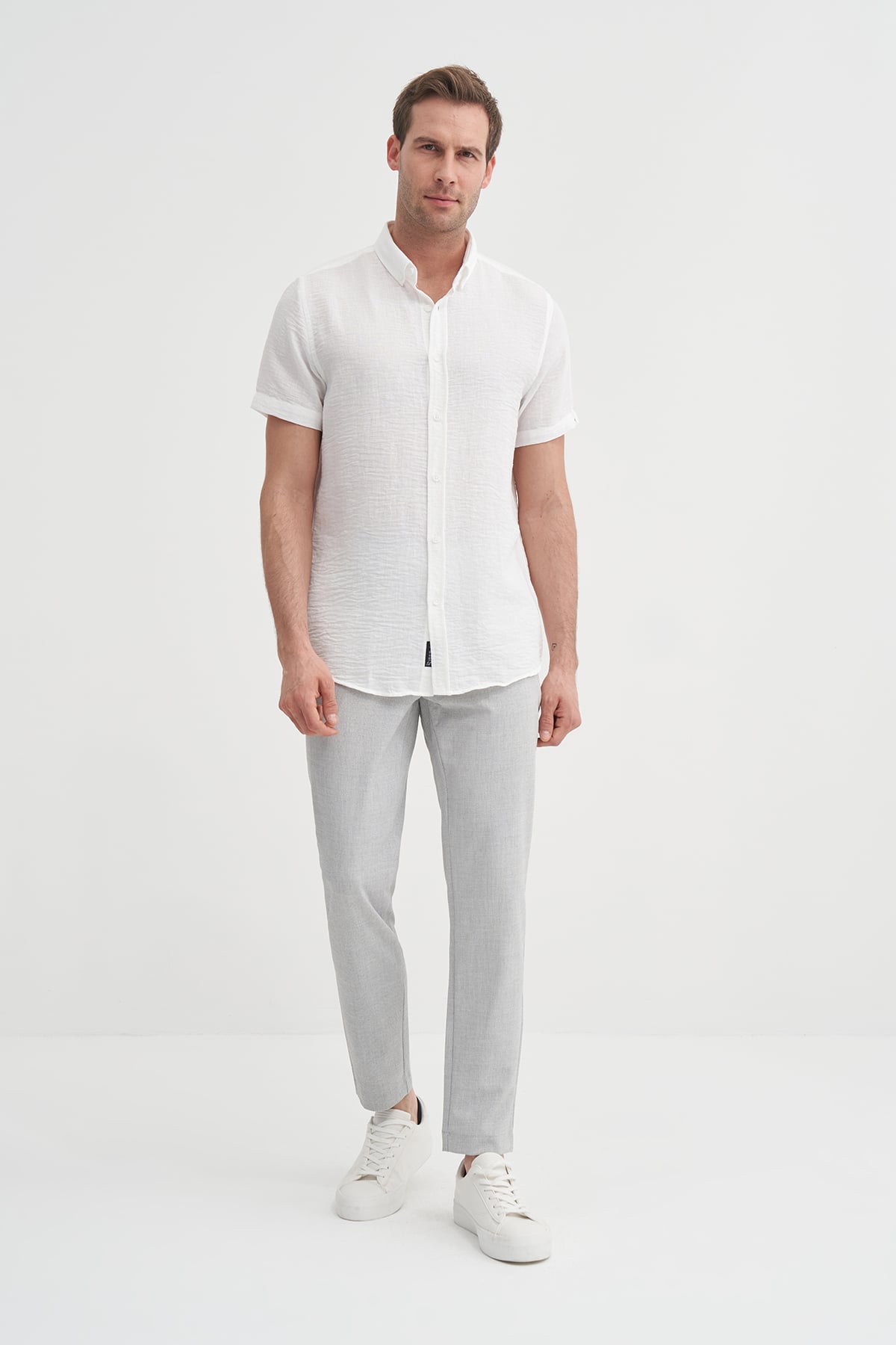 Slim Fit  Dar Kesim Kısa Kol Gömlek