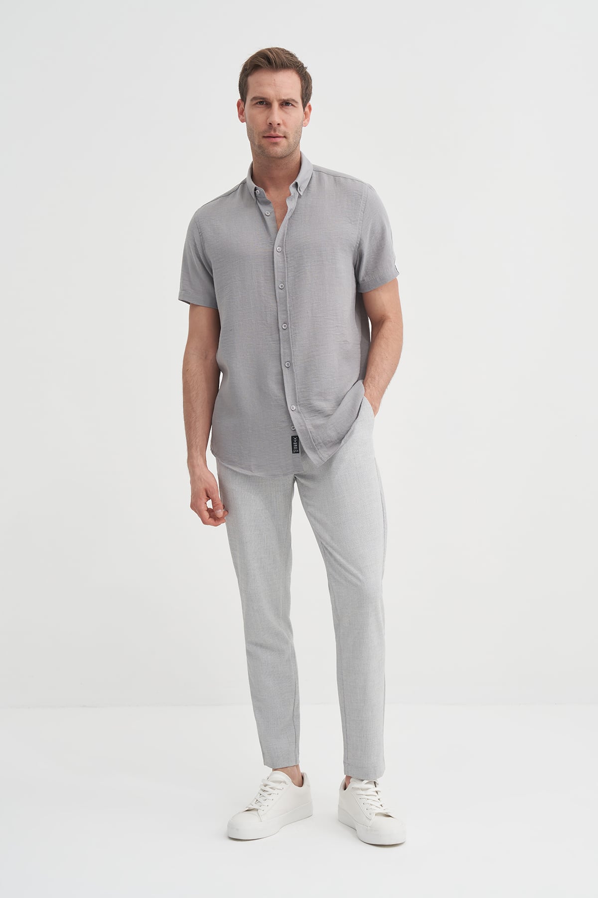 Slim Fit  Dar Kesim Kısa Kol Gömlek