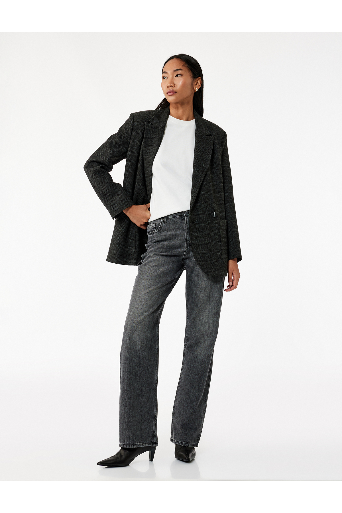 Yıkamalı Cepli Normal Bel Düz Paça Jean Pantolon - Longer Straight Fit Jean