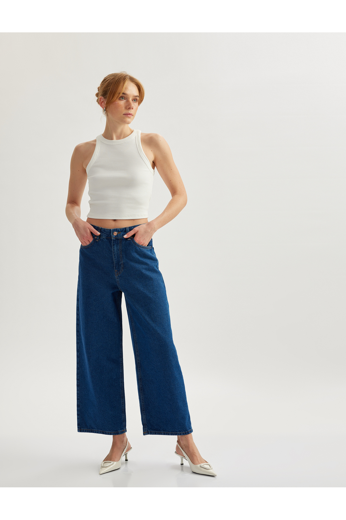 Yüksek Bel Düğmeli Cepli Kısa Geniş Paça Denim Pantolon - Crop Wide Leg Jeans