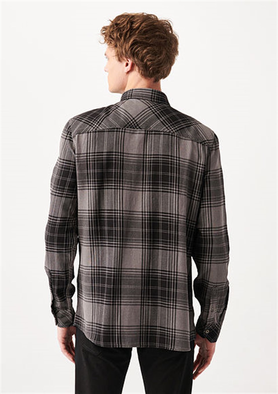 0210071 Kareli Gömlek