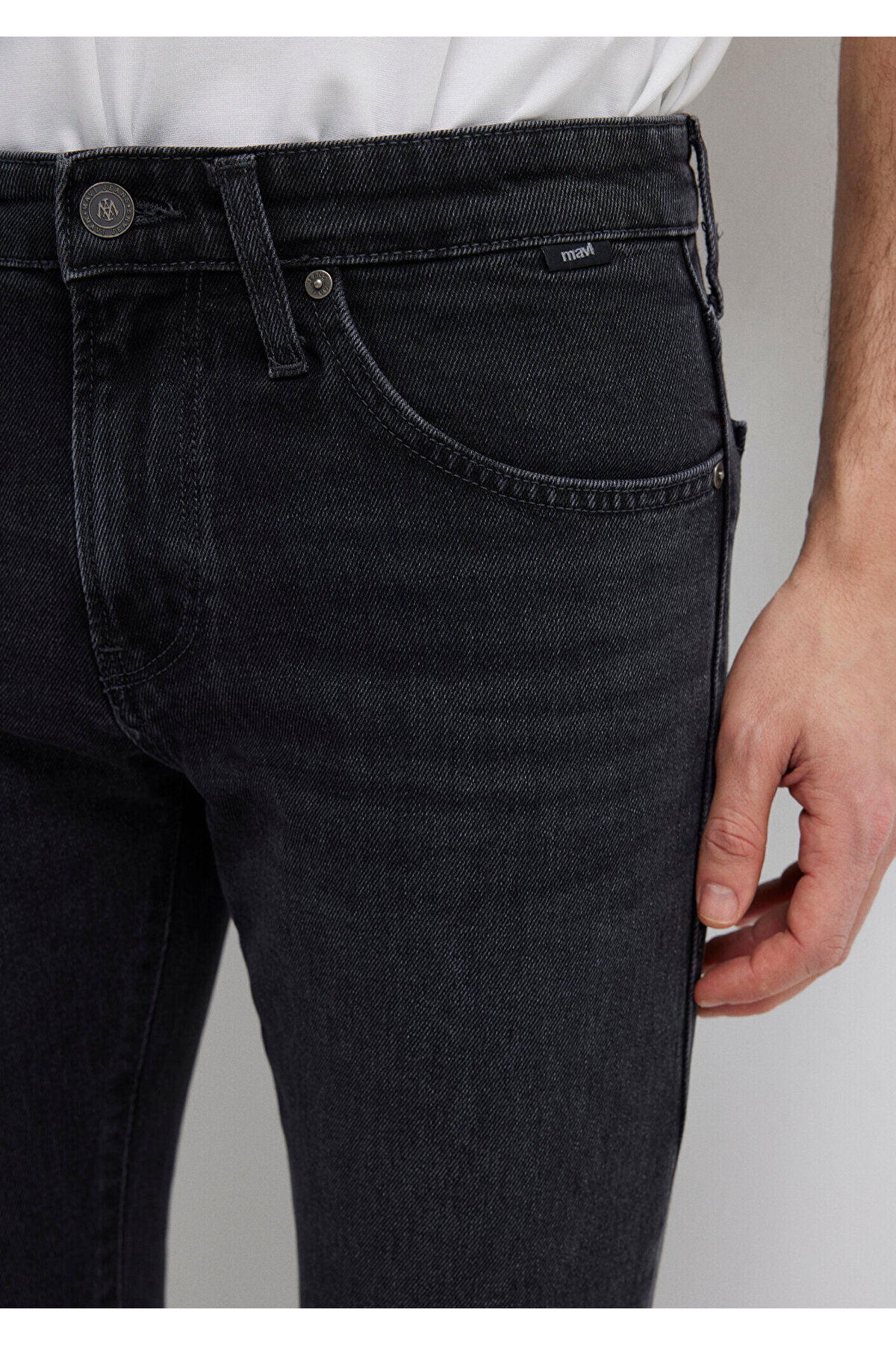 26y James Deep Smoke Classic Comfort