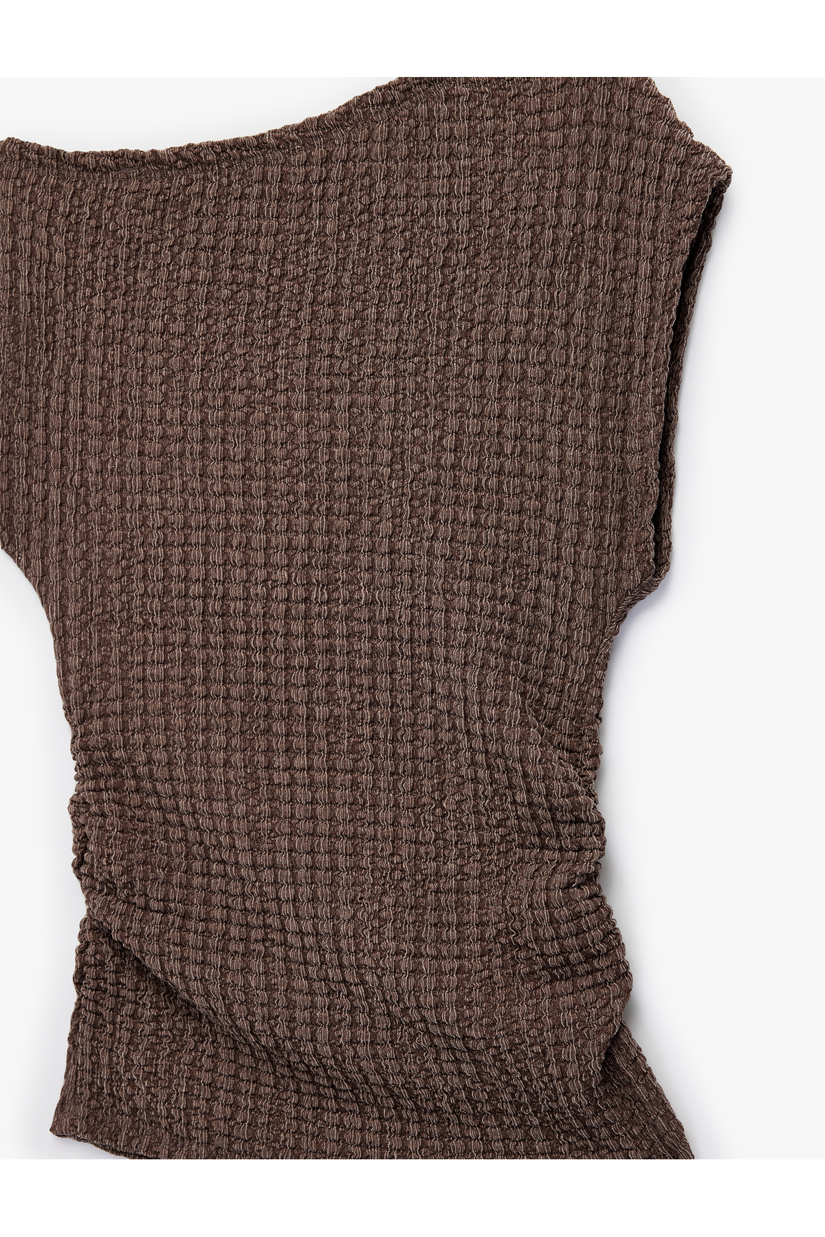 Asimetrik Yaka Kolsuz Viskon Karışımlı Dokulu Crop Bluz