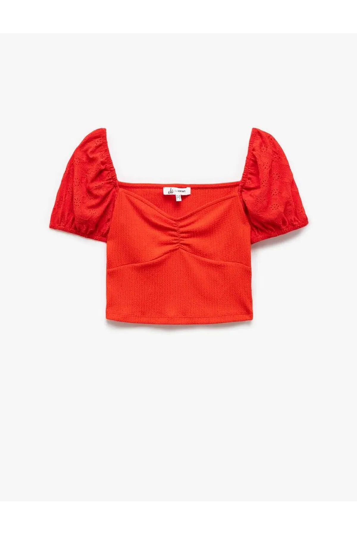 Balon Kollu Brode Detaylı Kalp Yaka Kırmızı Kadın T-Shirt 5SAL10004IK
