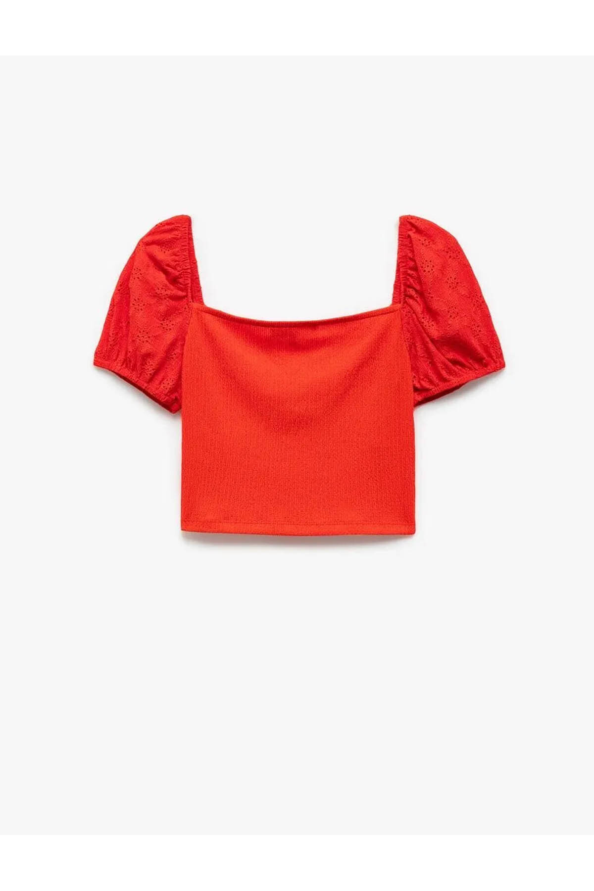 Balon Kollu Brode Detaylı Kalp Yaka Kırmızı Kadın T-Shirt 5SAL10004IK