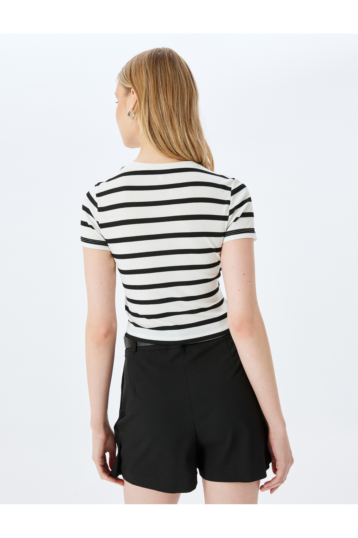 Basic Çizgili Bisiklet Yaka Kısa Kollu Kaşkorse Slim Fit Kadın Tişört