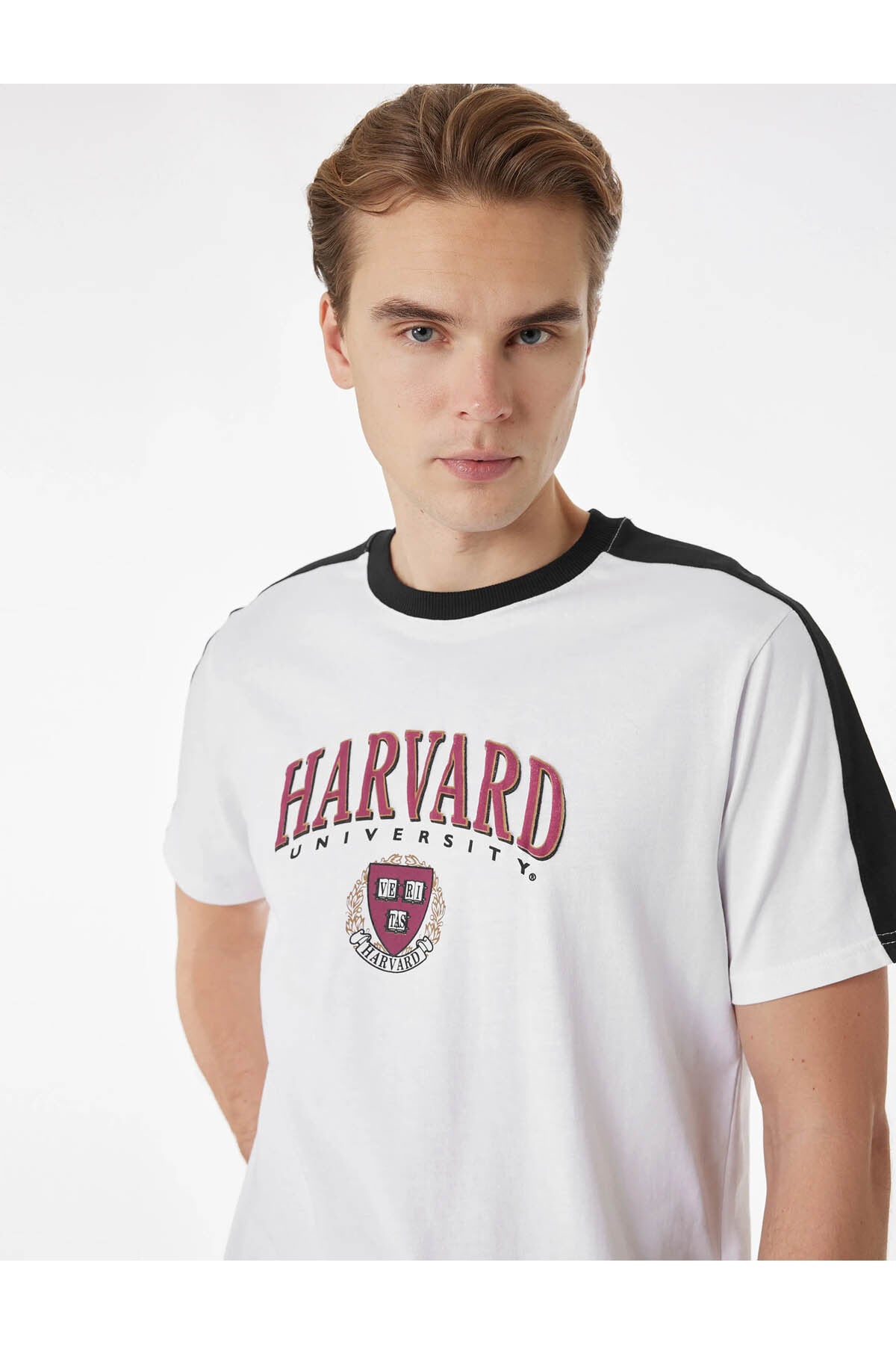 Baskılı Harvard Lisanslı Beyaz Erkek T-Shirt 6SAM10035MK