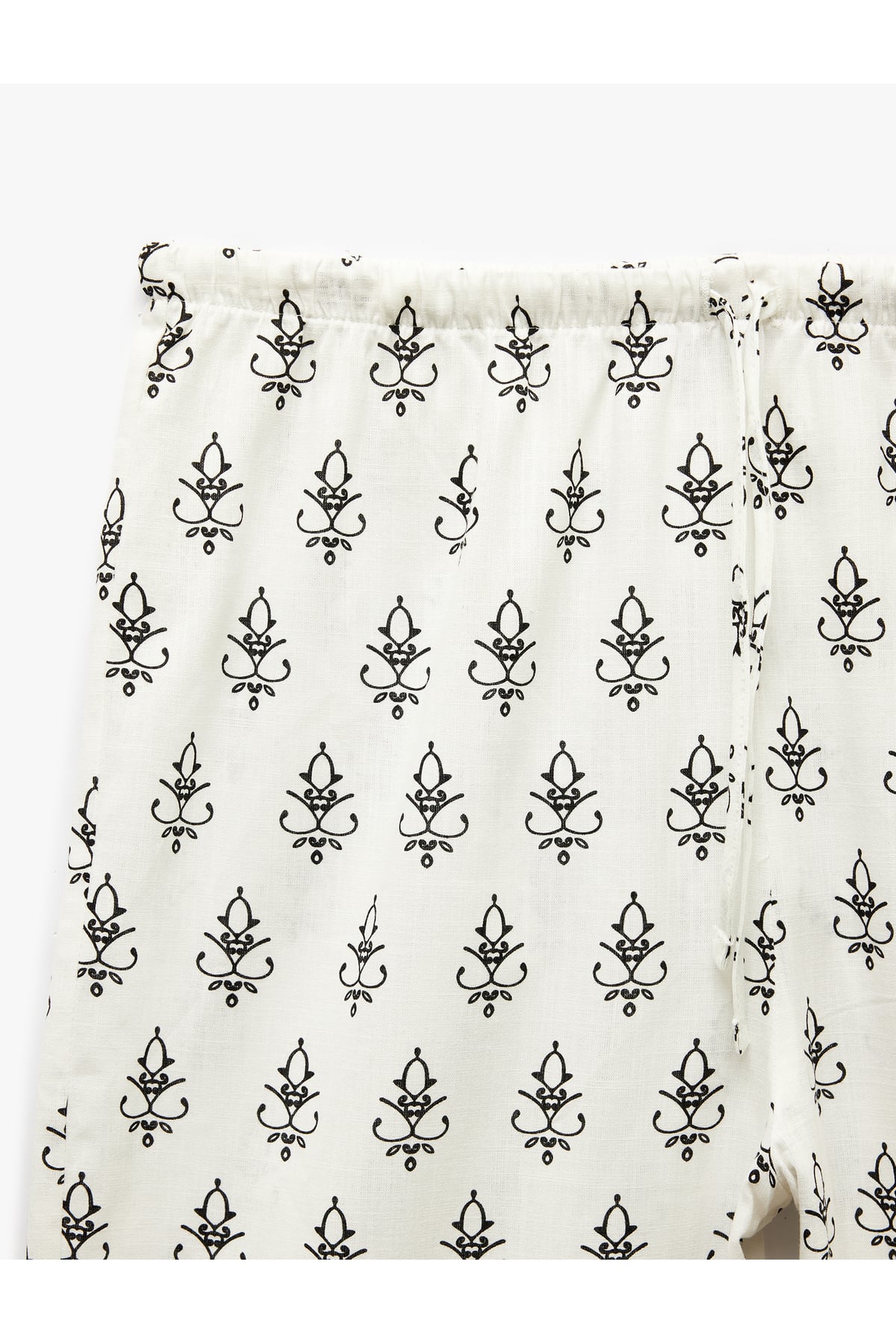 Beli Bağcıklı Desenli Pamuklu Düz Paça Pantolon