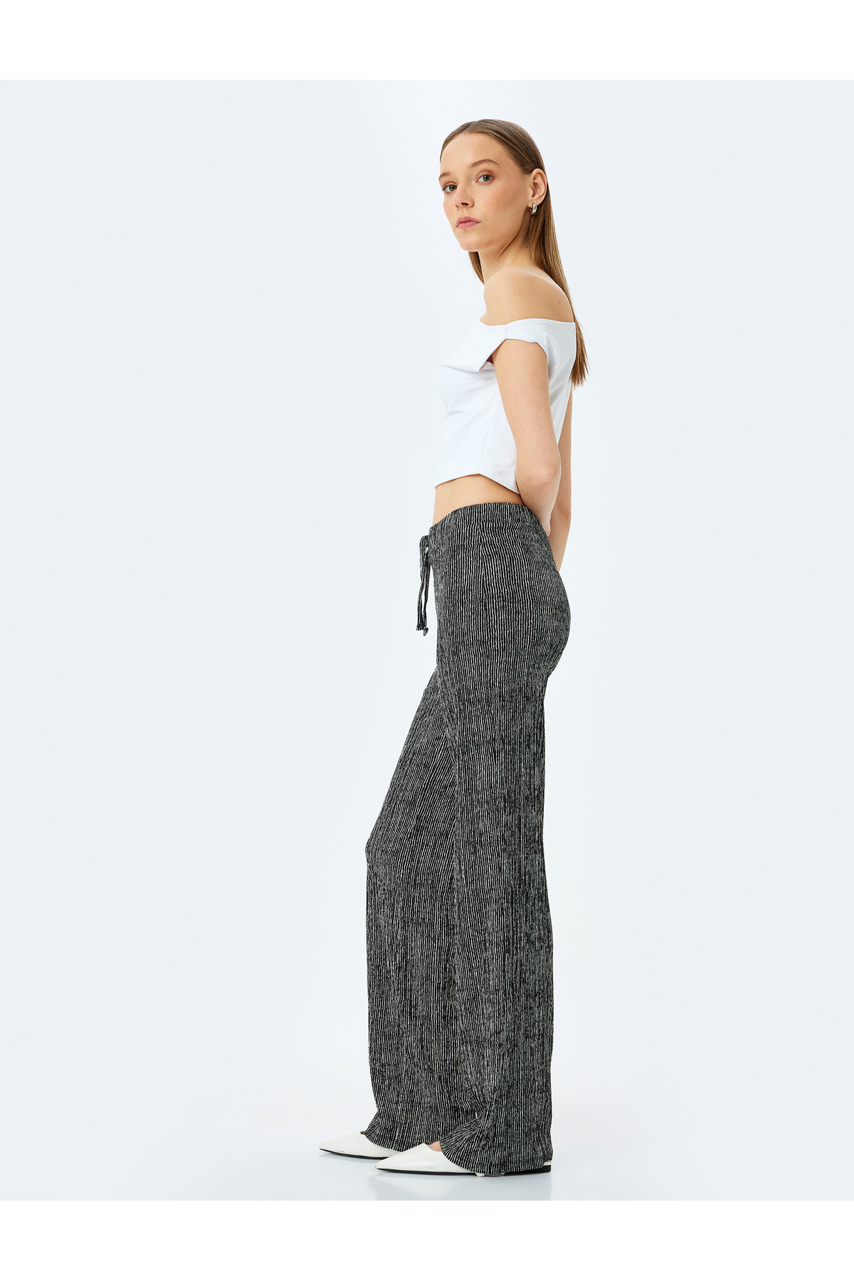 Beli Bağcıklı Geniş Paça Pantolon Bürümcük