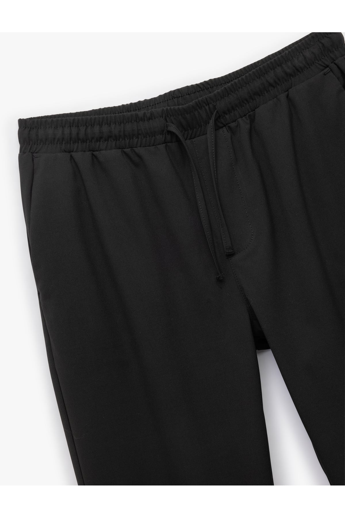 Beli Bağcıklı Katlamalı Paça Rahat Kesim Cep Detaylı Slim Fit Pantolon