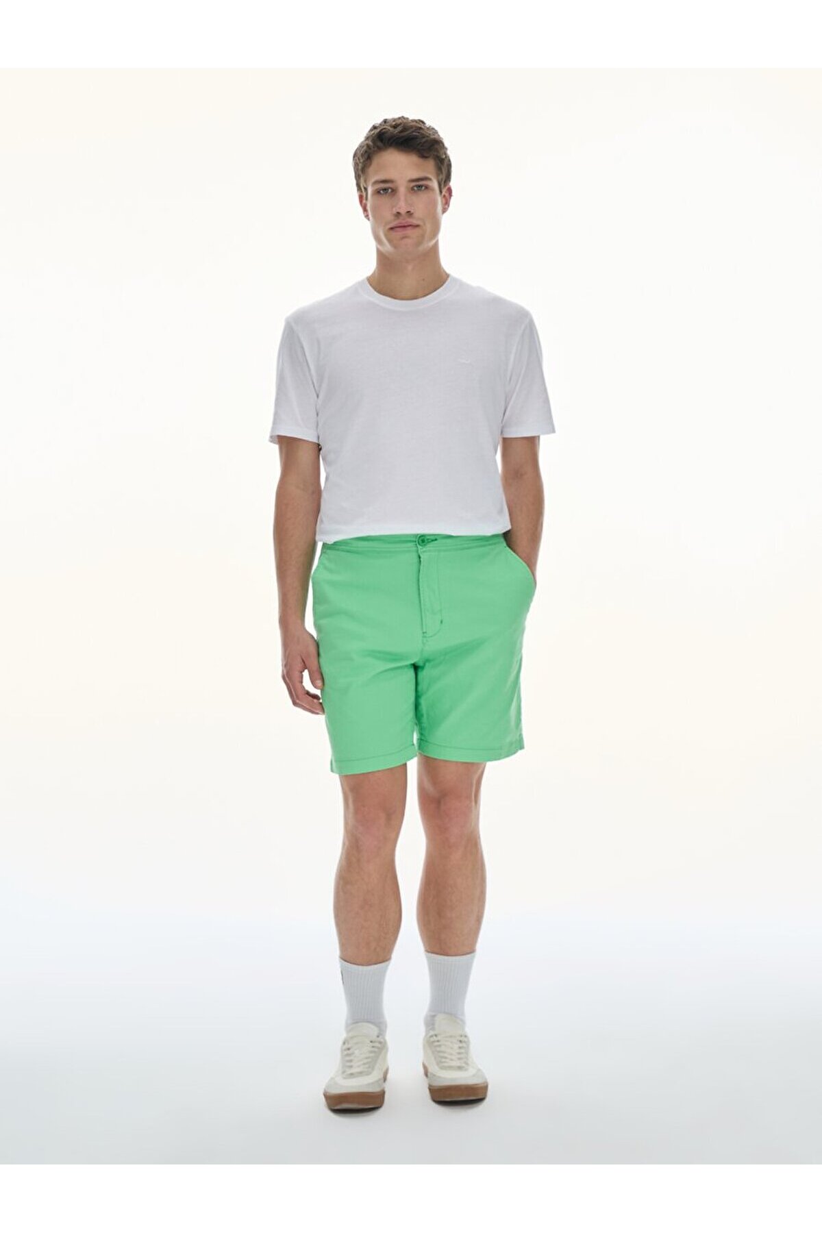 Beli Düğmeli Basıc Gabardin Yeşil Şort