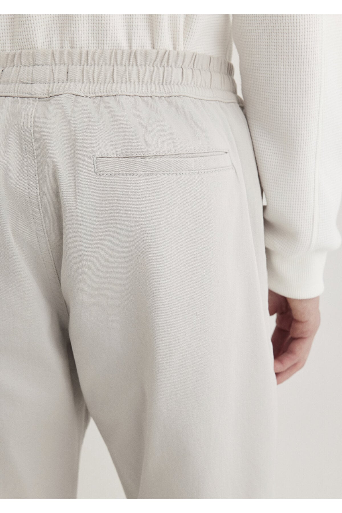 Beli Lastikli Açık Gri Jogger Pantolon 000169-70074