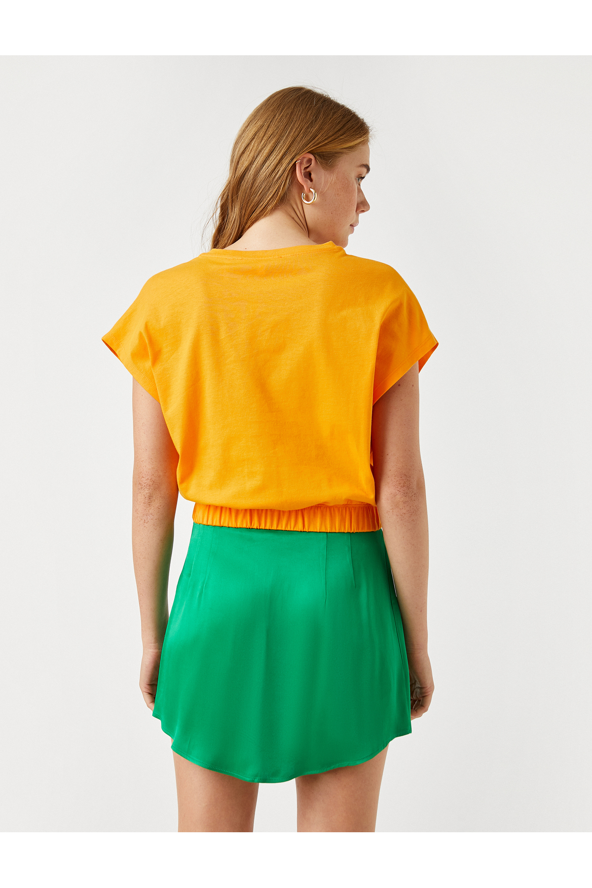 Beli Lastikli Pamuklu Crop Basic Tişört