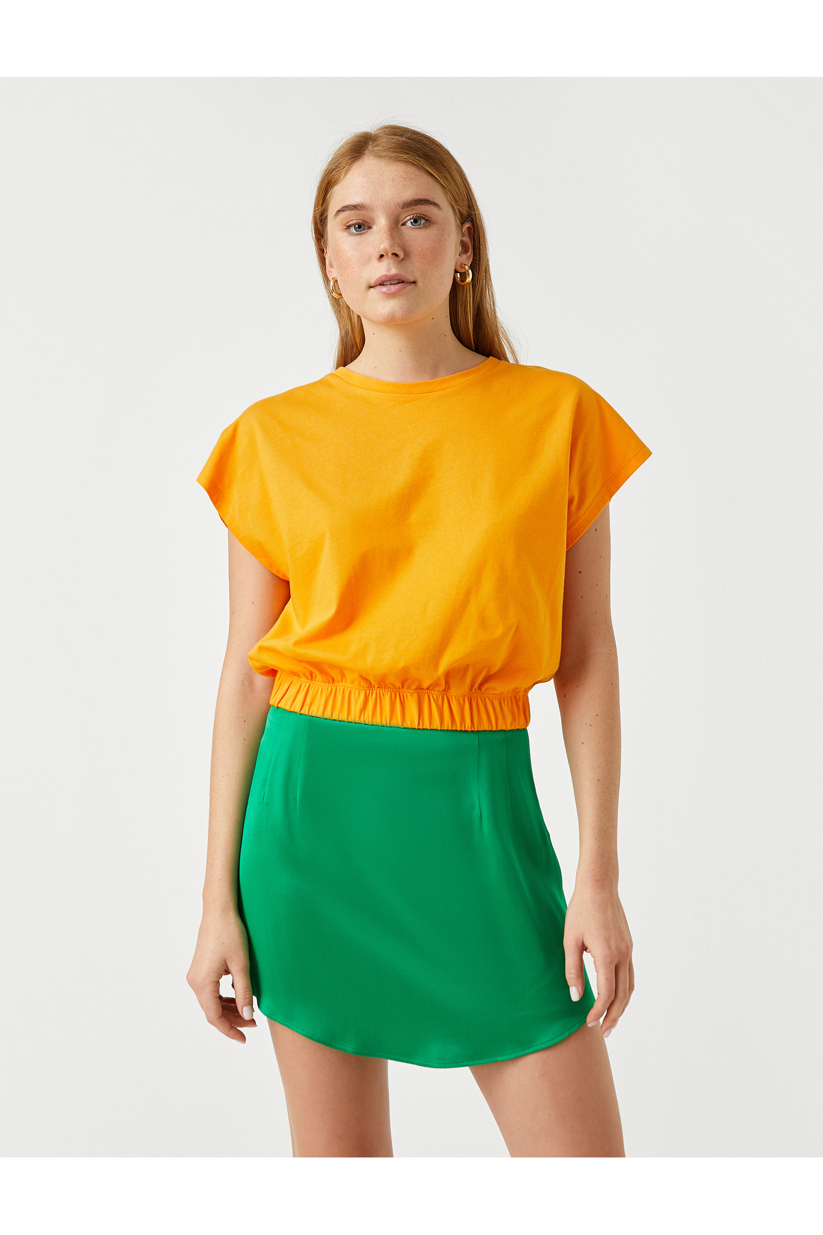 Beli Lastikli Pamuklu Crop Basic Tişört