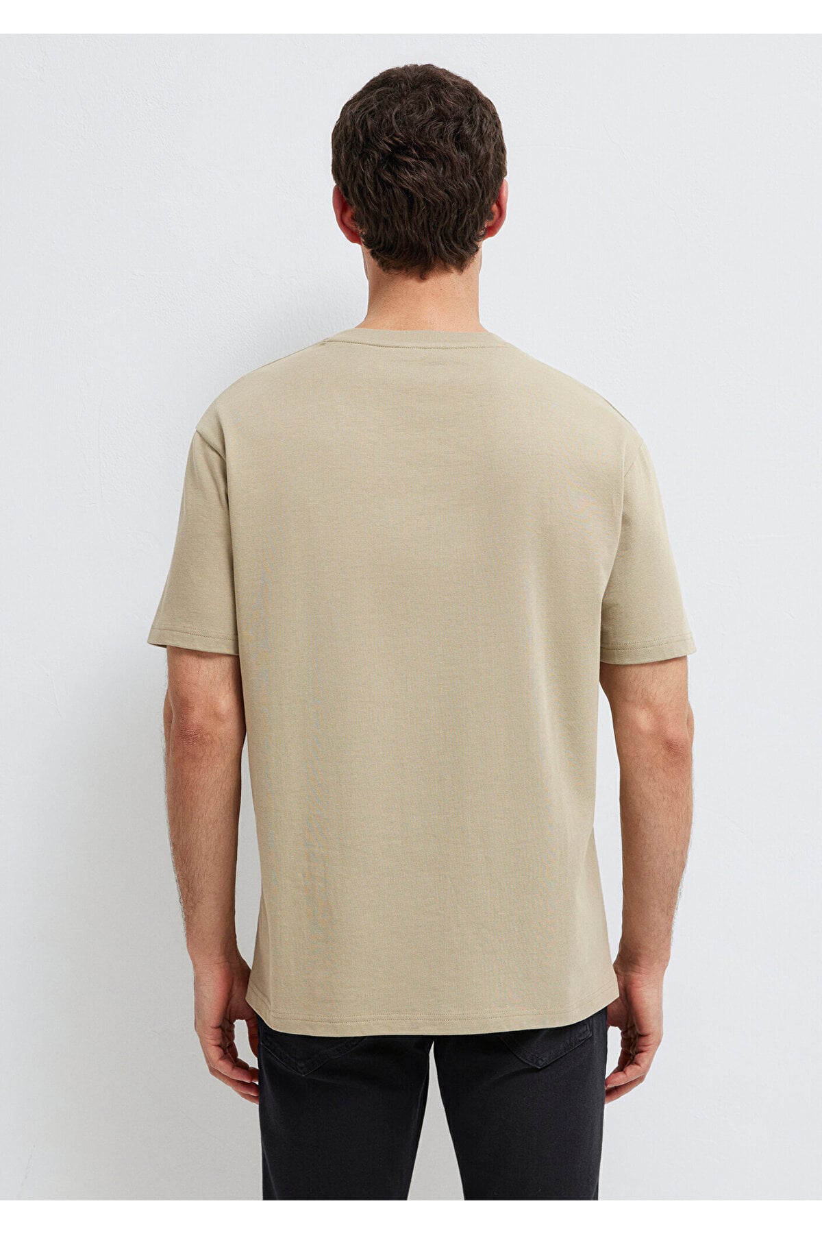 Bisiklet Yaka Bej Basic Tişört Loose Fit / Bol Rahat Kesim 0611596-70360