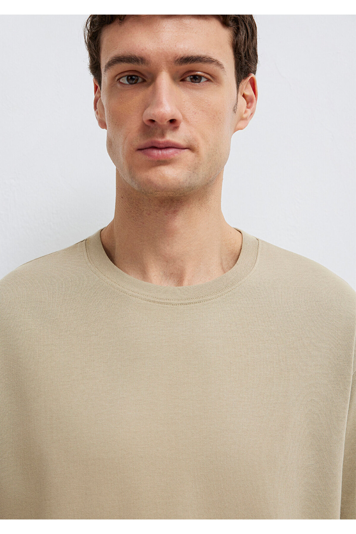 Bisiklet Yaka Bej Basic Tişört Loose Fit / Bol Rahat Kesim 0611596-70360