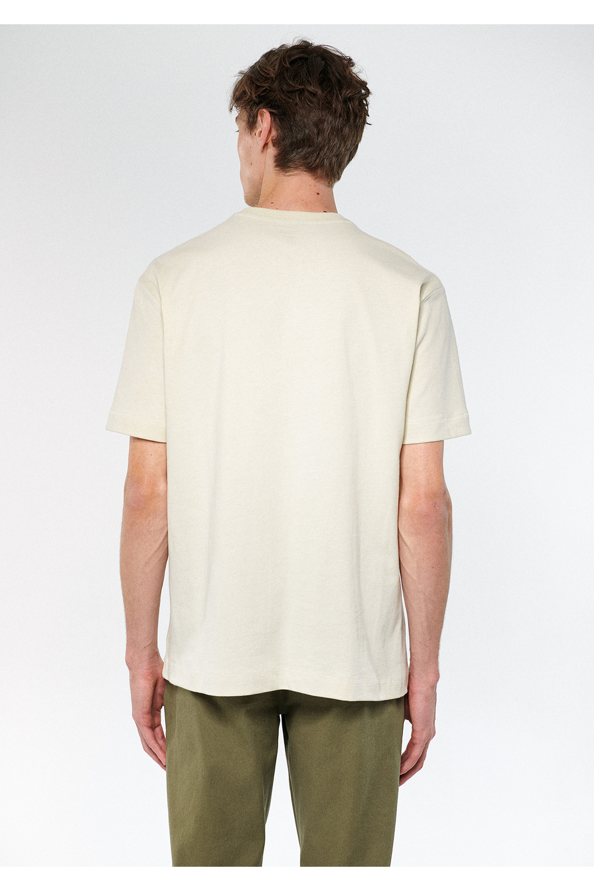 Bisiklet Yaka Bej Tişört Loose Fit / Bol Rahat Kesim 0610124-70134