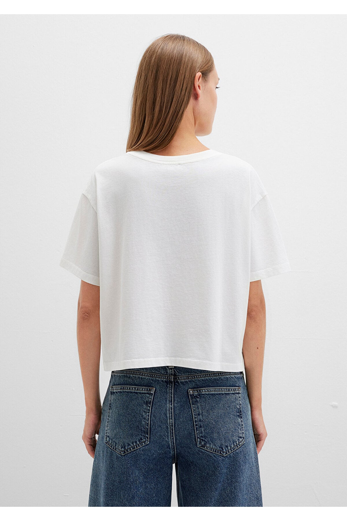 Bisiklet Yaka Beyaz Basic Tişört Boxy Fit 1611651-80194