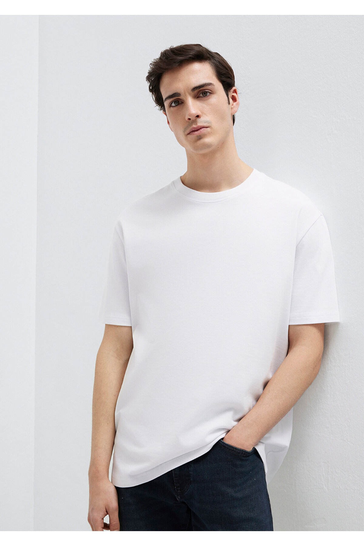 Bisiklet Yaka Beyaz Basic Tişört Loose Fit / Bol Rahat Kesim 0611596-620