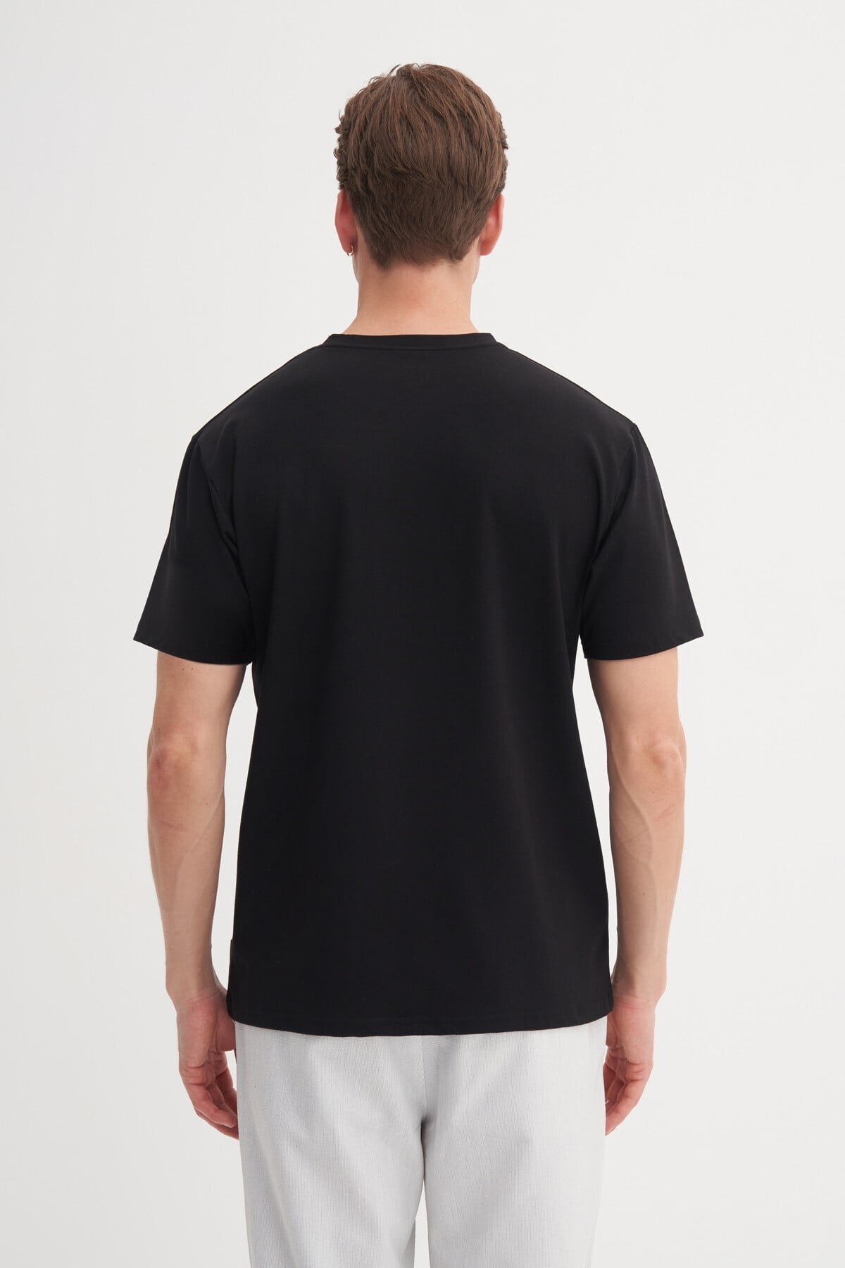 Bisiklet Yaka Regular Fit Rahat Likralı Düz Erkek Tişört Siyah 41420