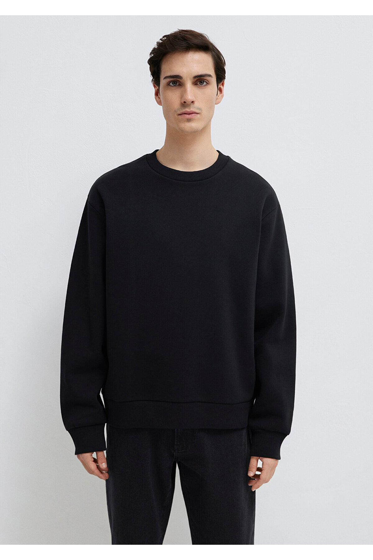 Bisiklet Yaka Siyah Basic Sweatshirt 0S10276-900