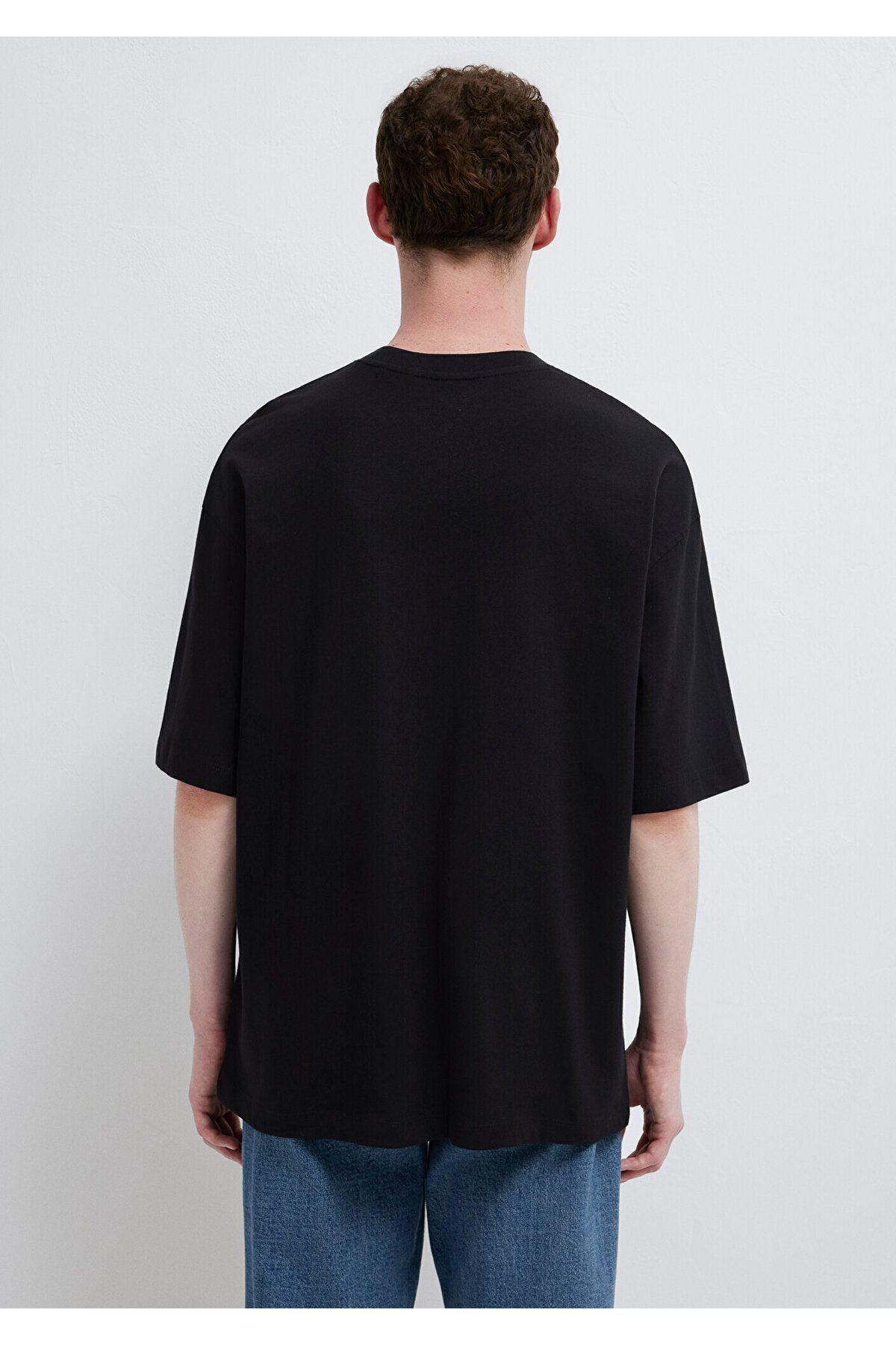 Bisiklet Yaka Siyah Basic Tişört Oversize / Geniş Kesim 0613113-900