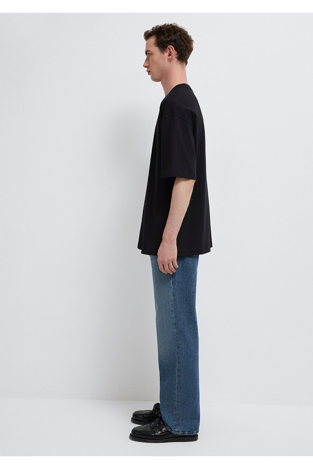 Bisiklet Yaka Siyah Basic Tişört Oversize / Geniş Kesim 0613113-900
