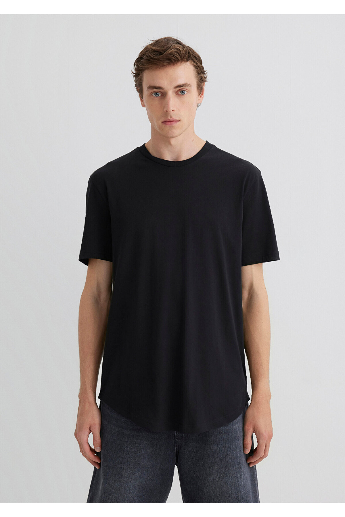 Bisiklet Yaka Siyah Basic Tişört Slim Long Fit / Slim Uzun Kesim 067082-900