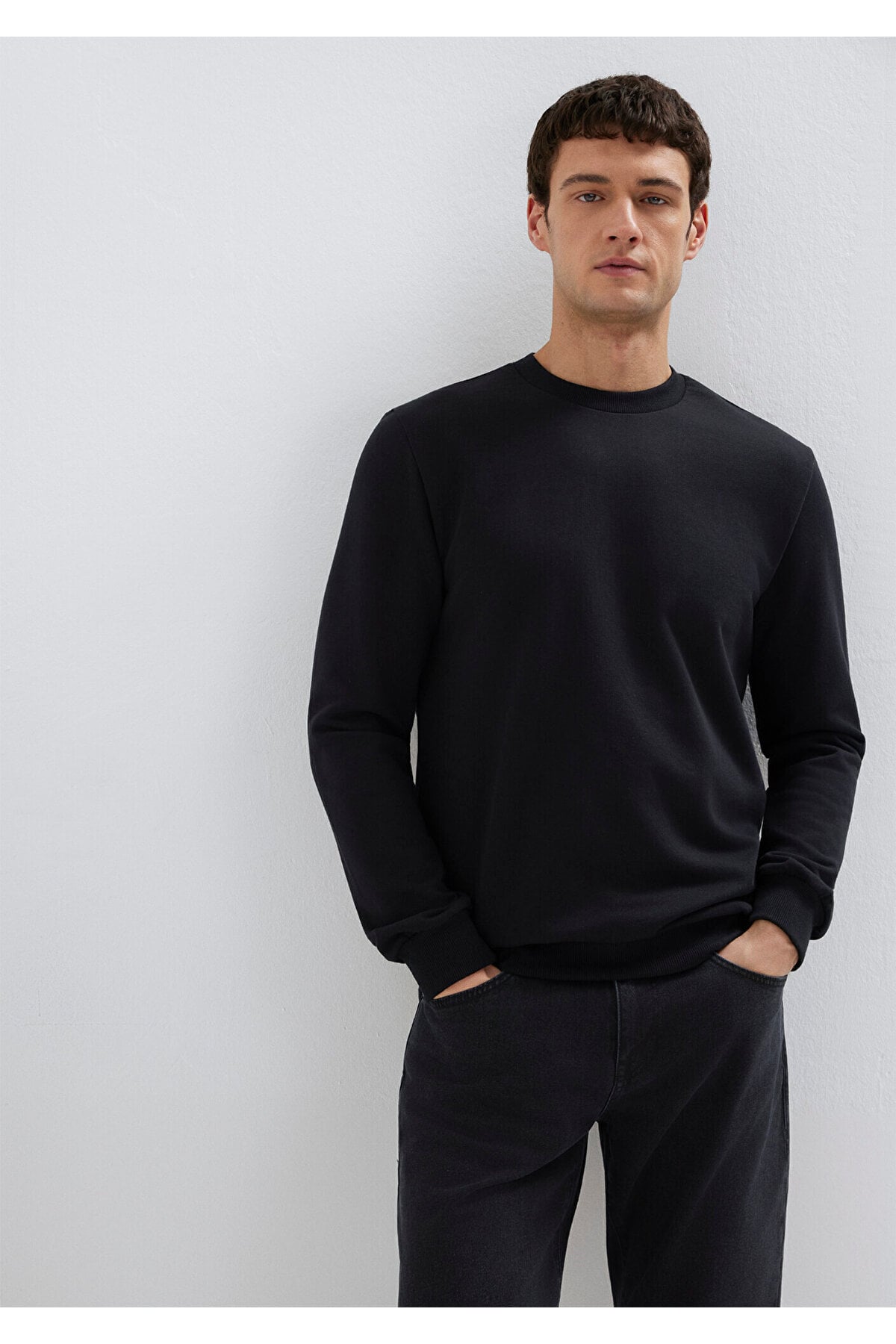 Bisiklet Yaka Sweatshırt  Siyah