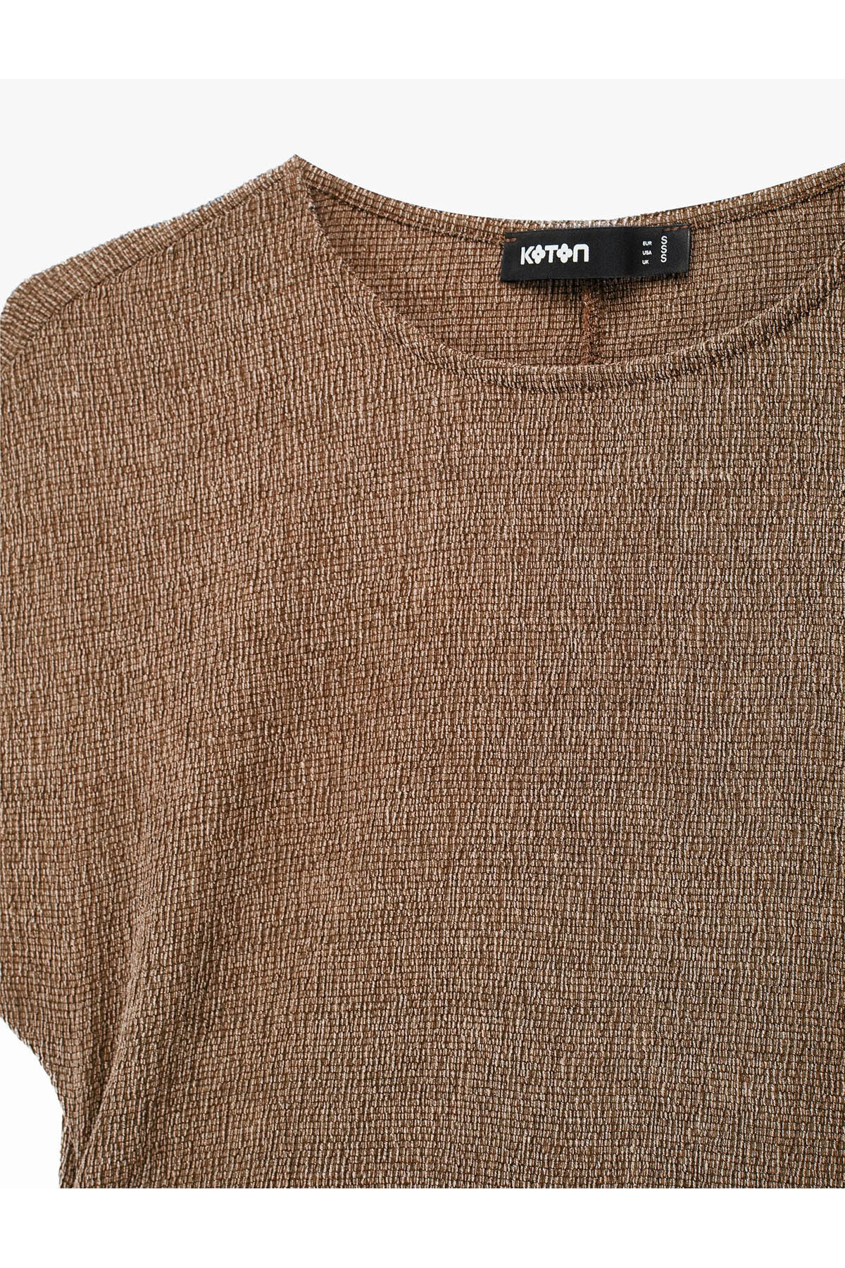 Bürümcük Kumaş Slim Fit Kısa Kollu Bisiklet Yaka Drapeli Dokulu Tişört