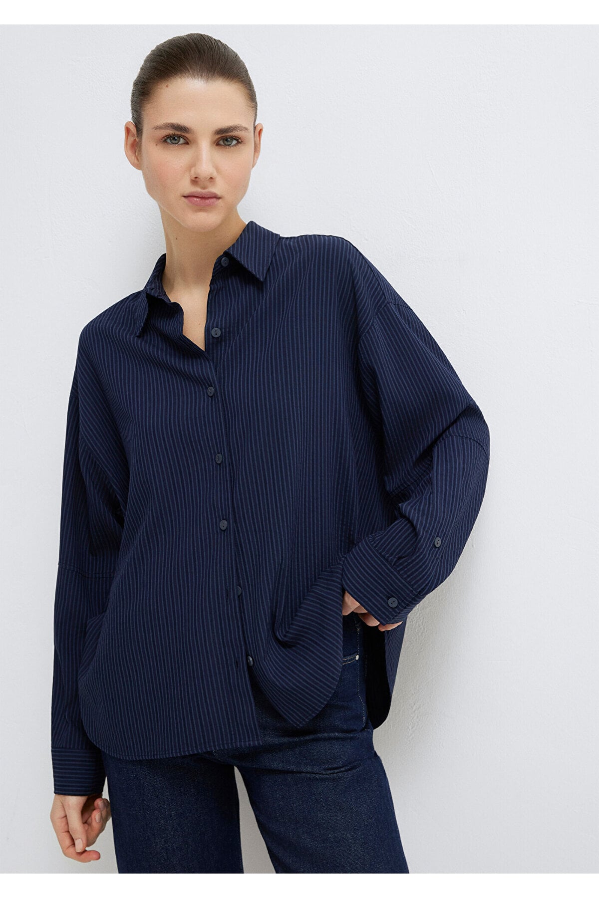 Çizgili Lacivert Gömlek Oversize / Geniş Kesim 1210878-83699