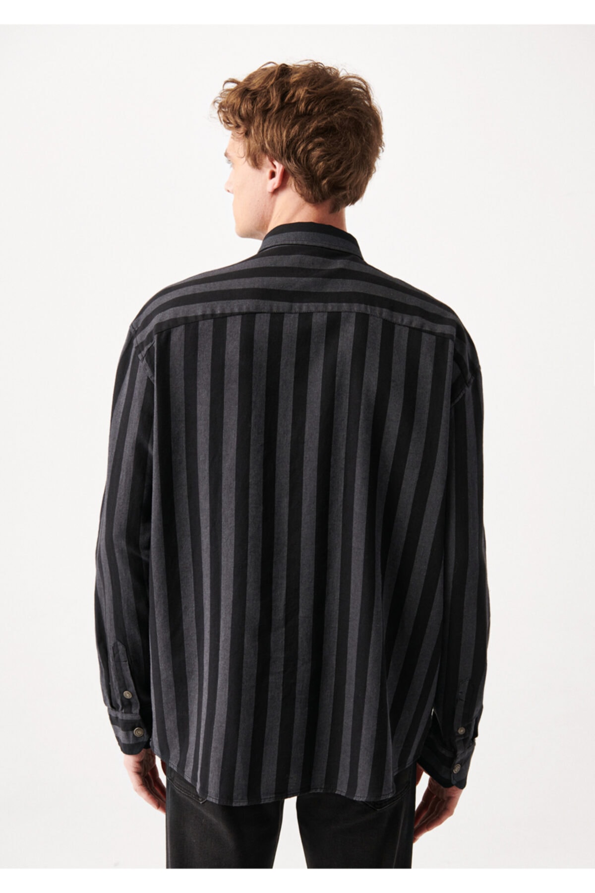 Çizgili Siyah Gömlek Oversize / Geniş Kesim 0210146-900