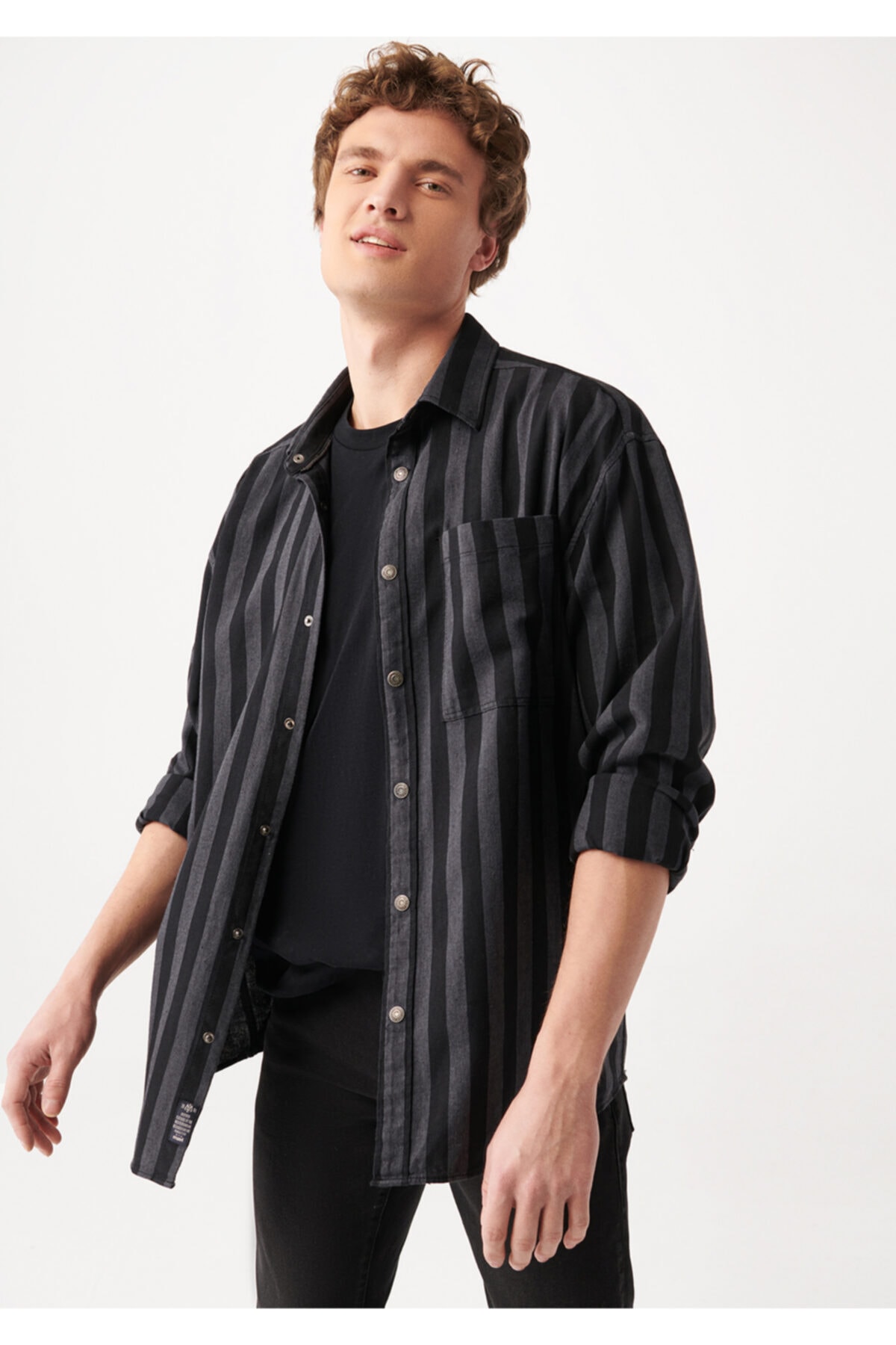 Çizgili Siyah Gömlek Oversize / Geniş Kesim 0210146-900