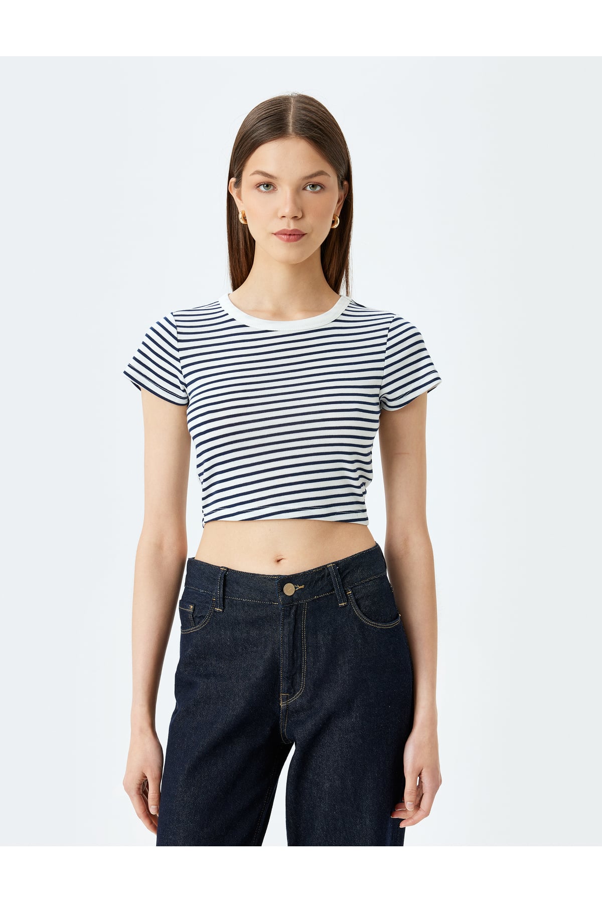 Crop Bisiklet Yaka Kısa Kollu Slim Fit Tişört