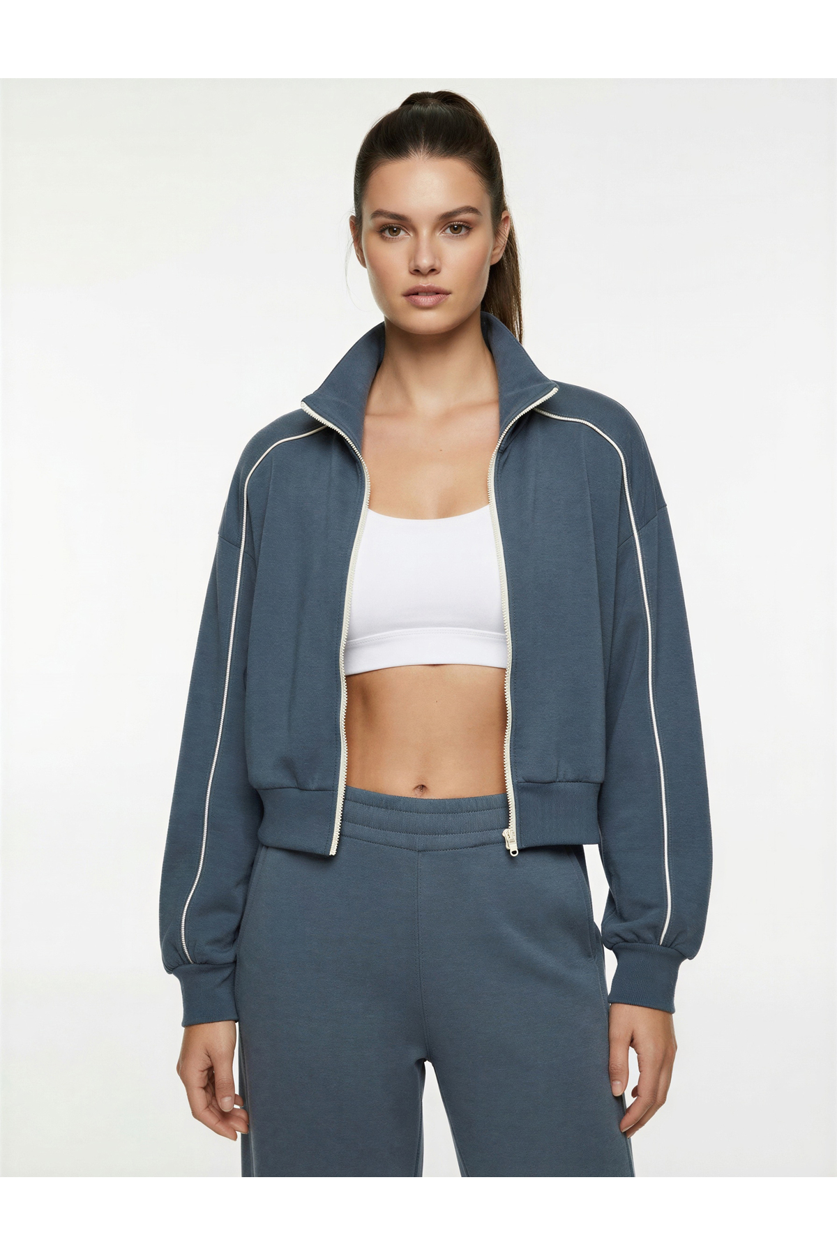 Dik Yaka Viskon Karışımlı Biyeli Fermuarlı Rahat Kalıp Spor Sweatshirt