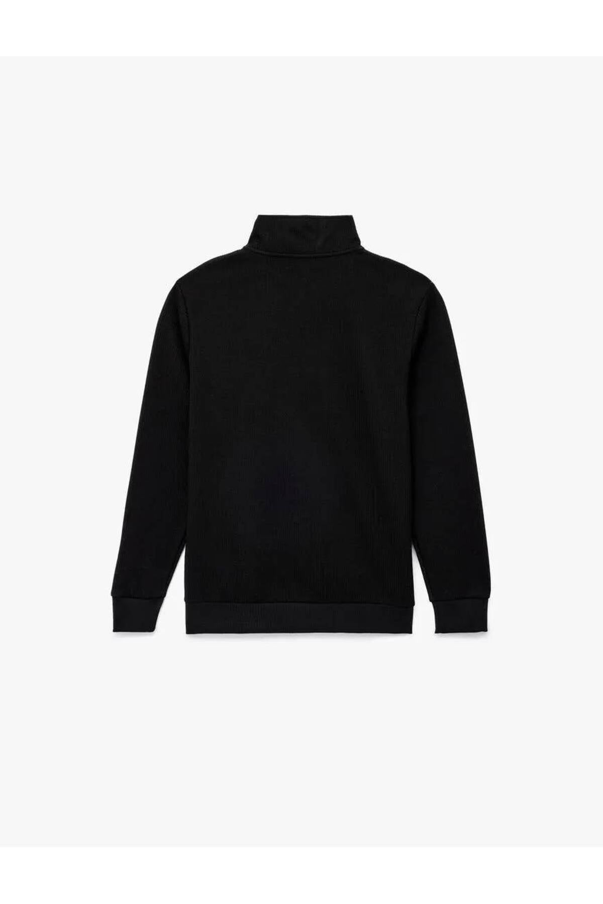 Dokulu Uzun Kollu Yarım Fermuarlı Sweatshirt